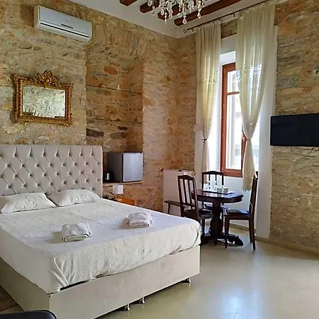 Tsopela Boutique Hotel *
